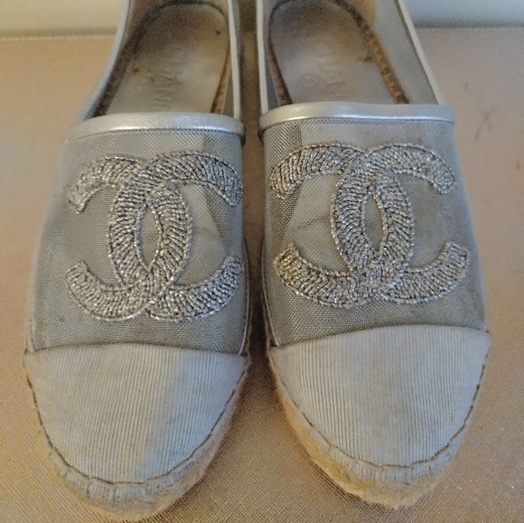 Chanel mesh silver slip on shoes size 36 - Picture 2 of 10